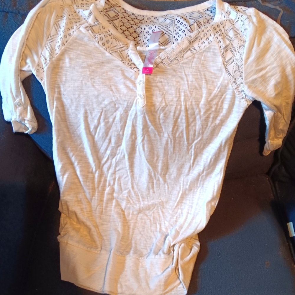 No Boundaries Women Junior Top Short Sleeve Shirt Blouse White (Size M 7-9)